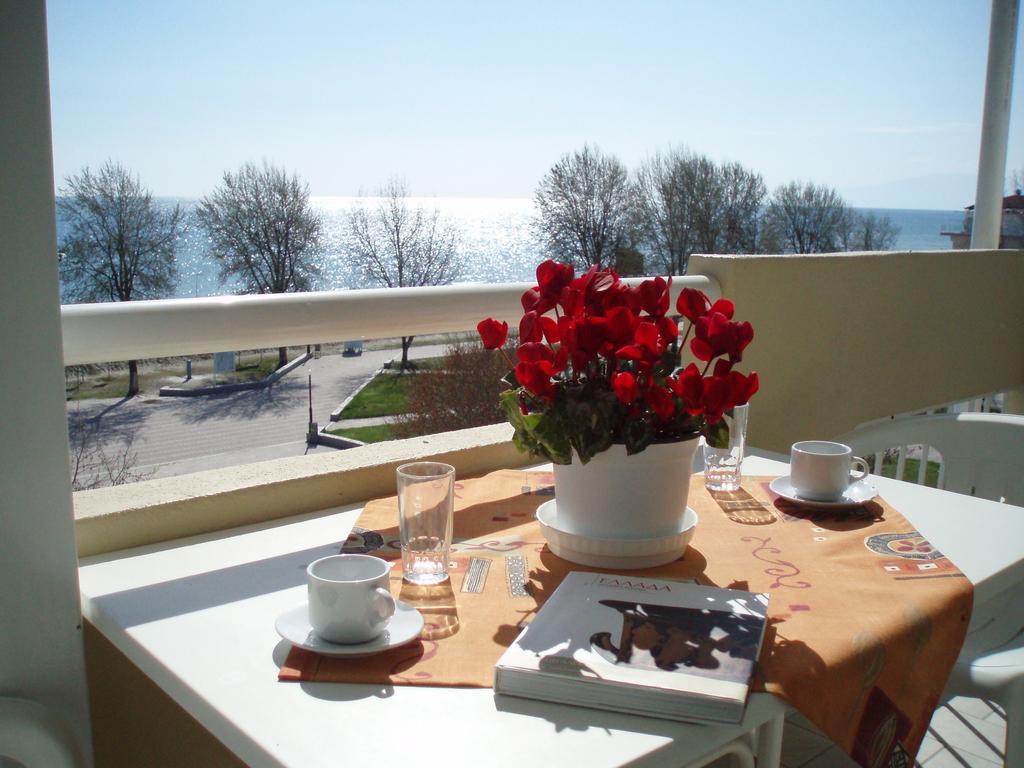 Giorgos Apartments Sea View Олимпиаки-Акти Номер фото